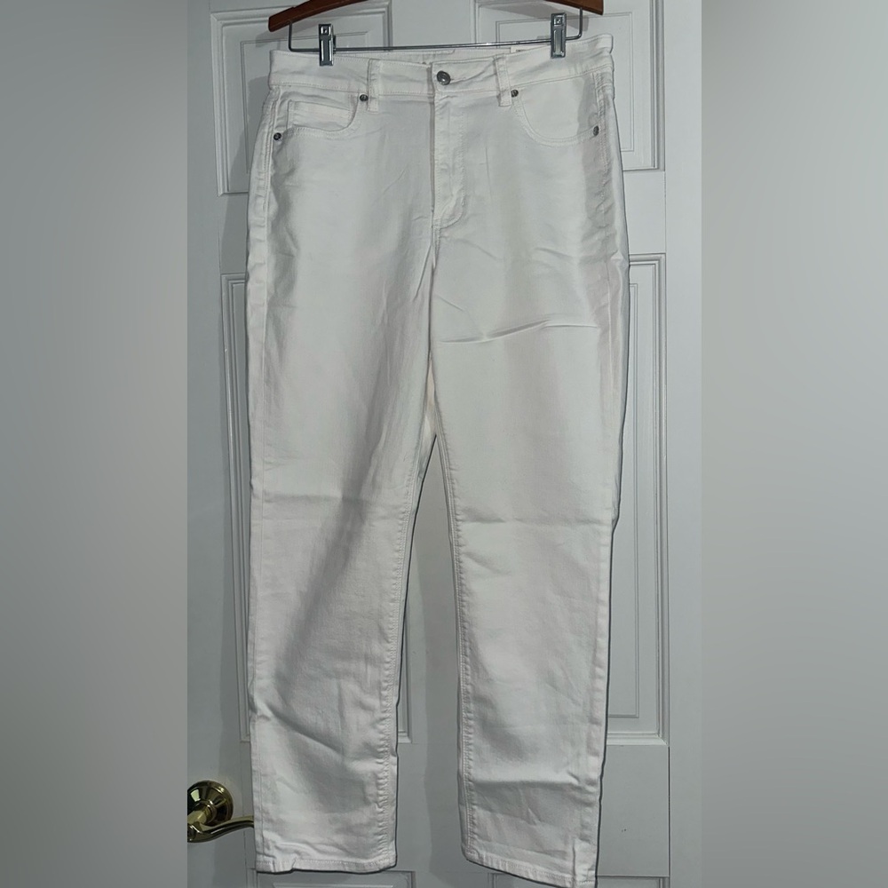 American Eagle Outfitters White Mom Jeans